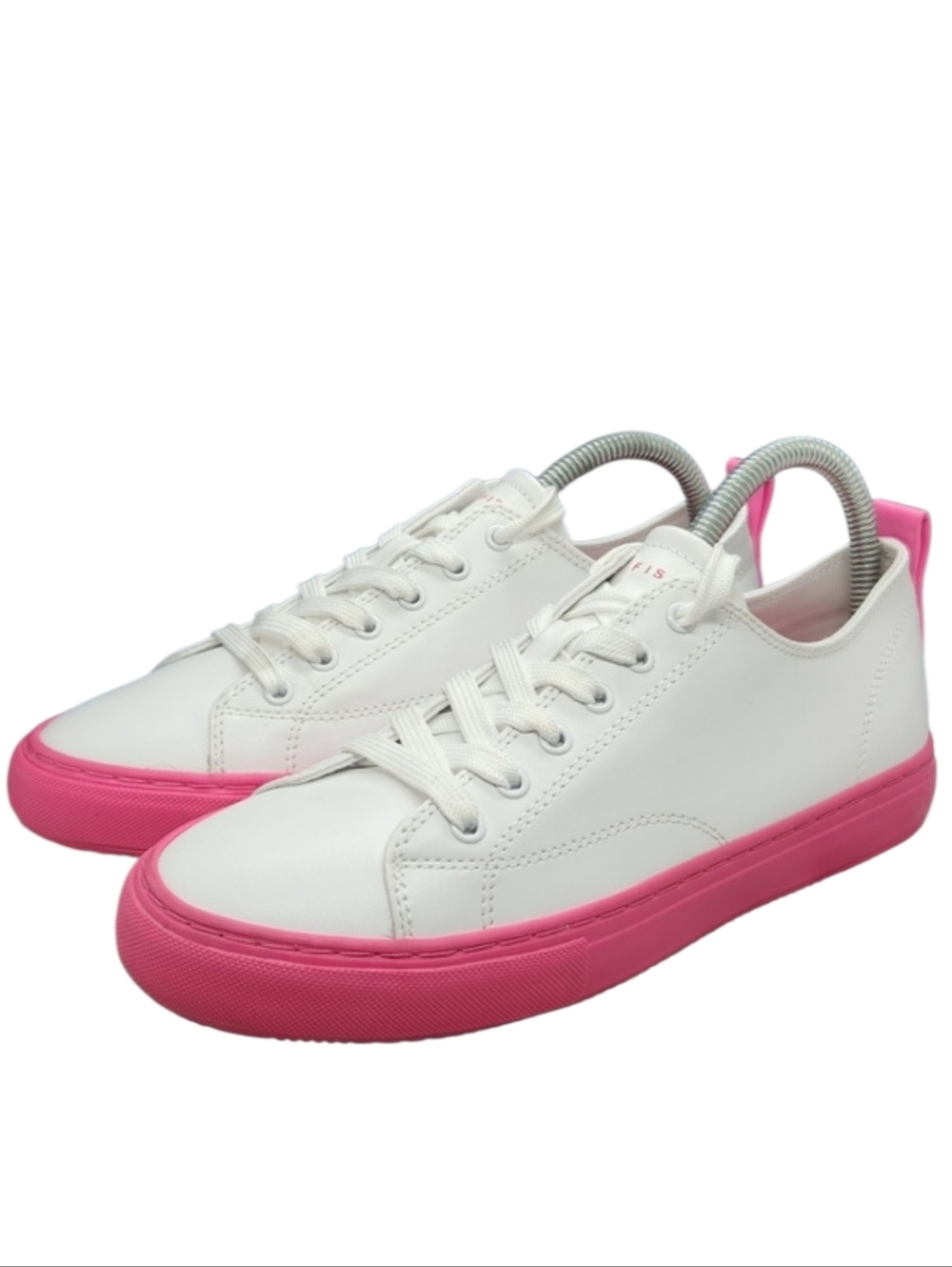 Marc Fisher | EUC‎ Lesty White Pink Low-Top Sneakers Women's 8